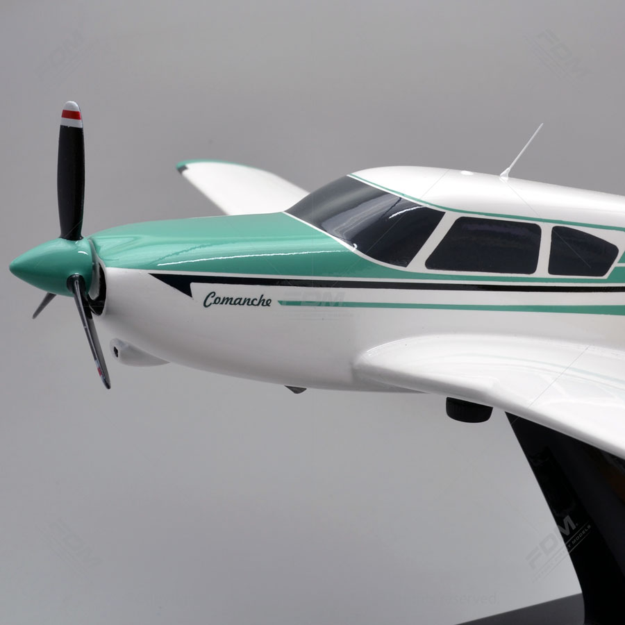 Piper PA24250 Scale Model Airplane